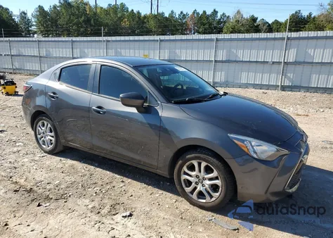 2017 Toyota Yaris Ia из США, поврежденный, VIN 3MYDLBYV5HY159202